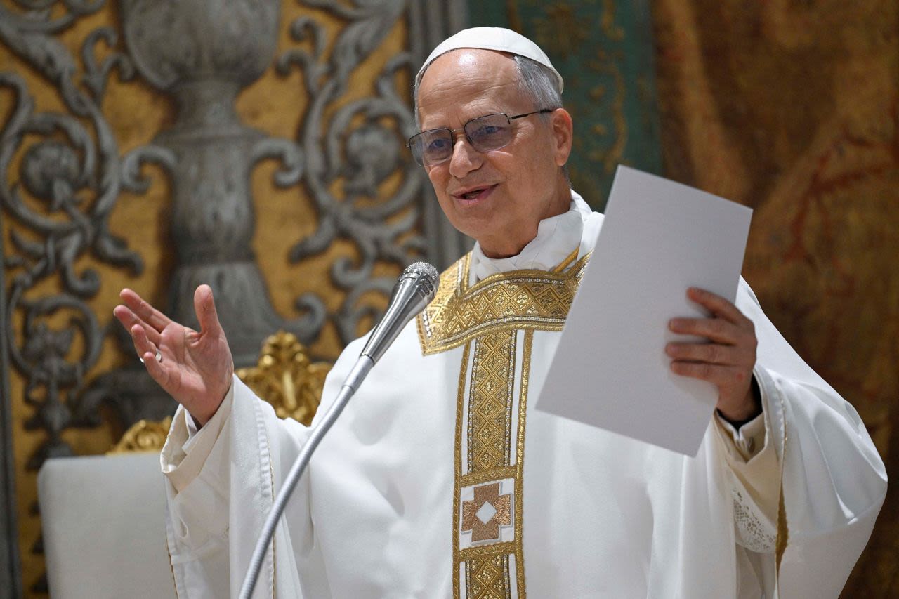 Papa León XIV en su primer mensaje dominical Nunca más la guerra